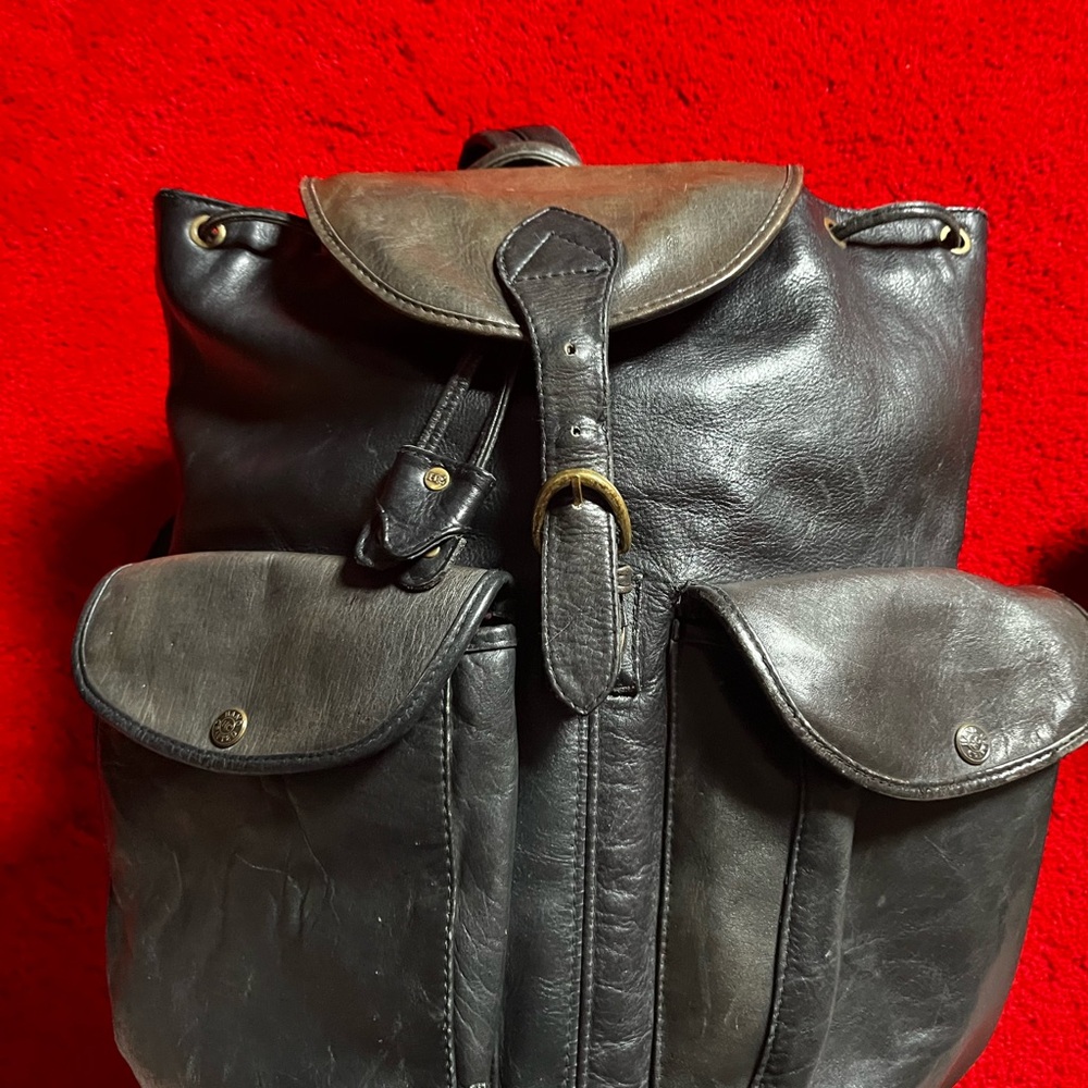 Vintage Rugged Black Leather Backpack with Matte Finish